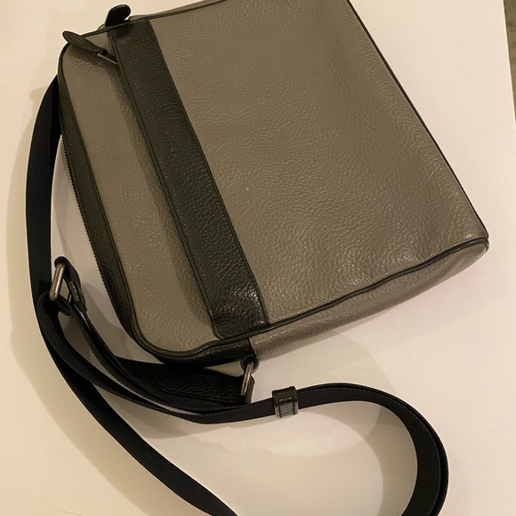 COACH Stylish Gray Leather Men's Bag
